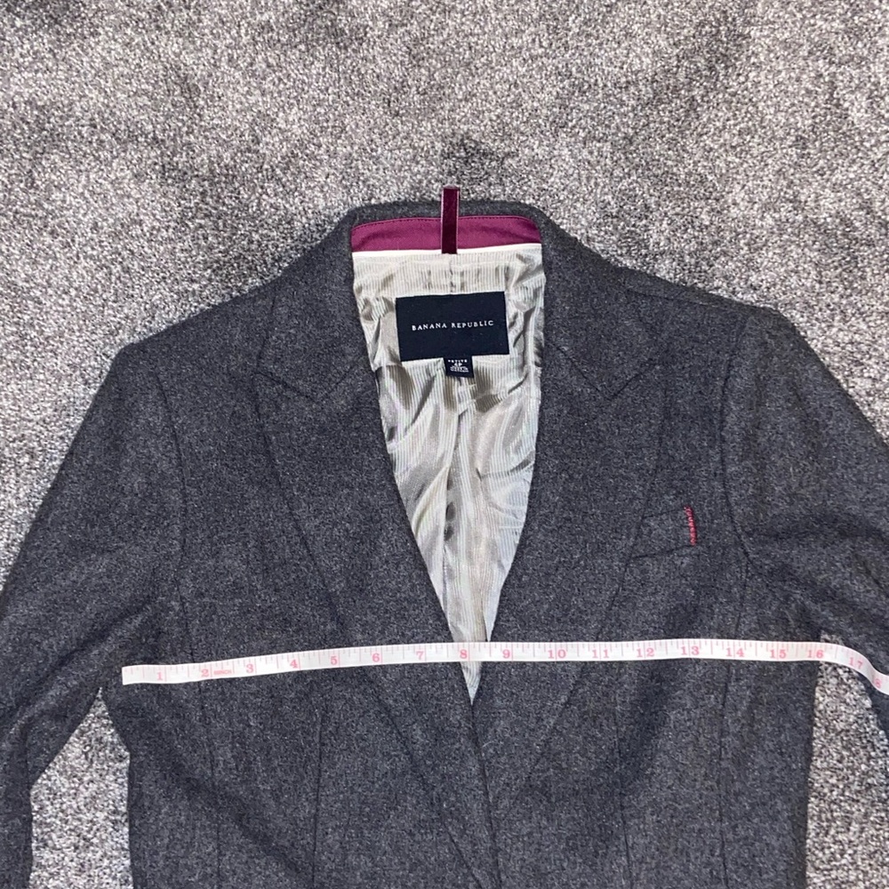 Banana Republic Women’s Gray Wool Blazer Size Petite 4 Office Business Casual - Picture 3 of 6